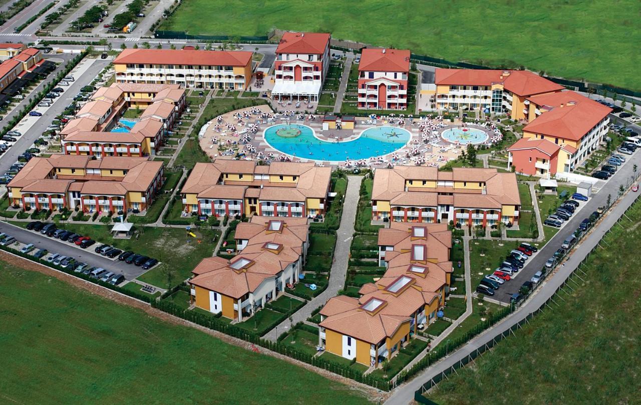 Pini Village Lido Altanea Caorle Exteriör bild